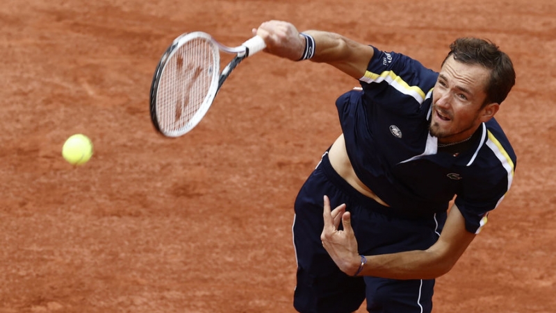 Впервые в четвертьфинале «Ролан Гаррос»: Медведев разнес Гарина